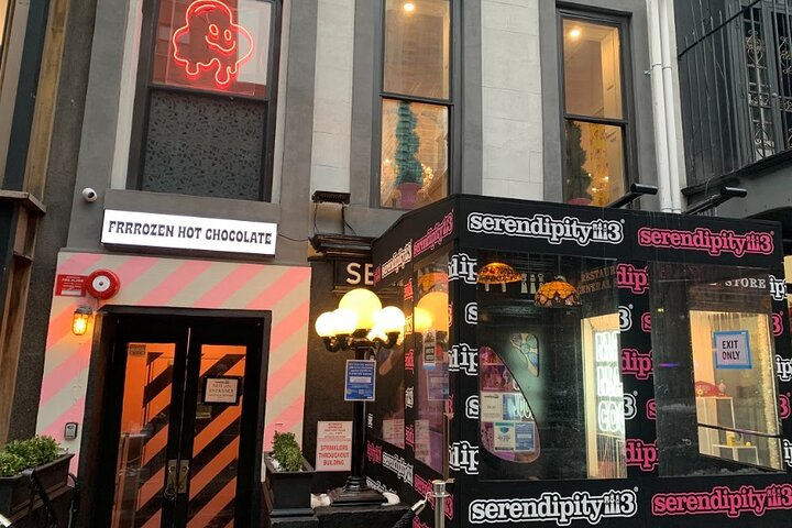 Private NYC Rom Com Movie Sites Tour - Photo 1 of 6